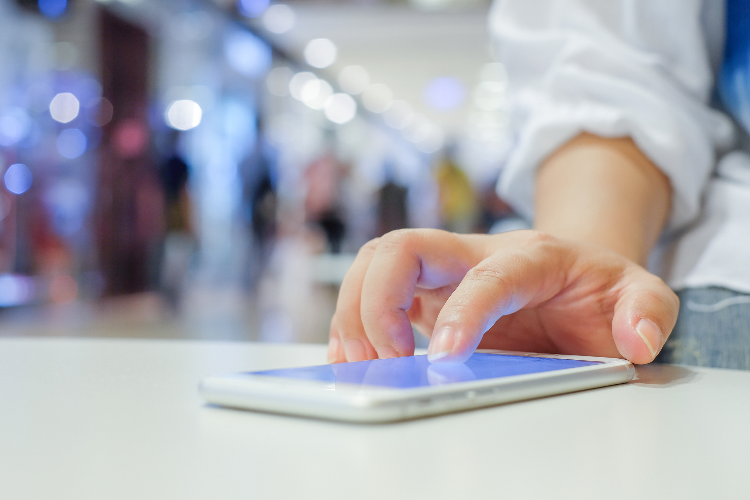 Social Hand Mobile Device